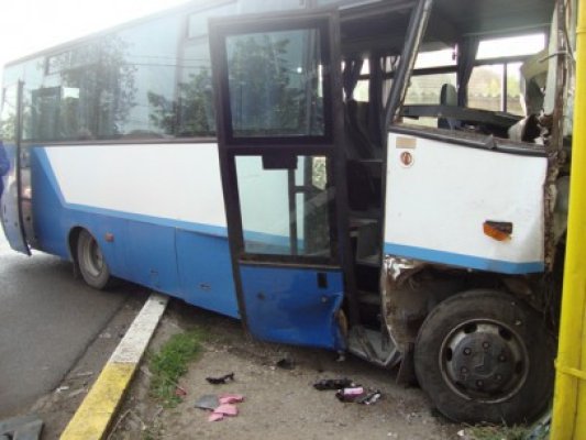 Şoferul autocarului MAI, internat în Terapie Intensivă